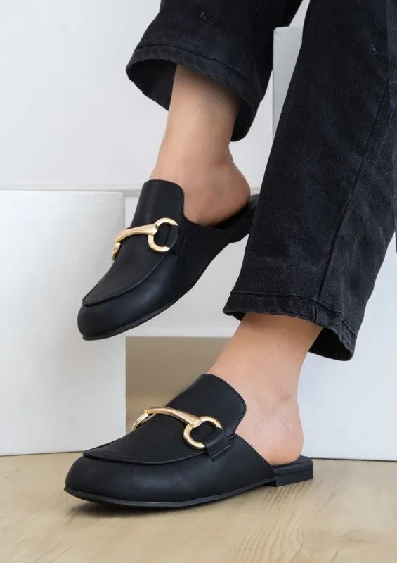 Black Flat Sandals