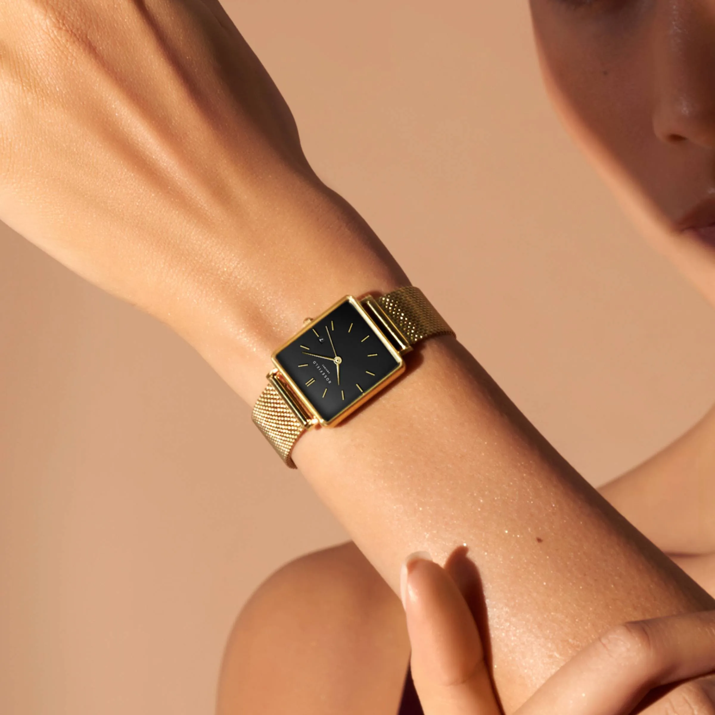 Boxy Black Gold Mesh