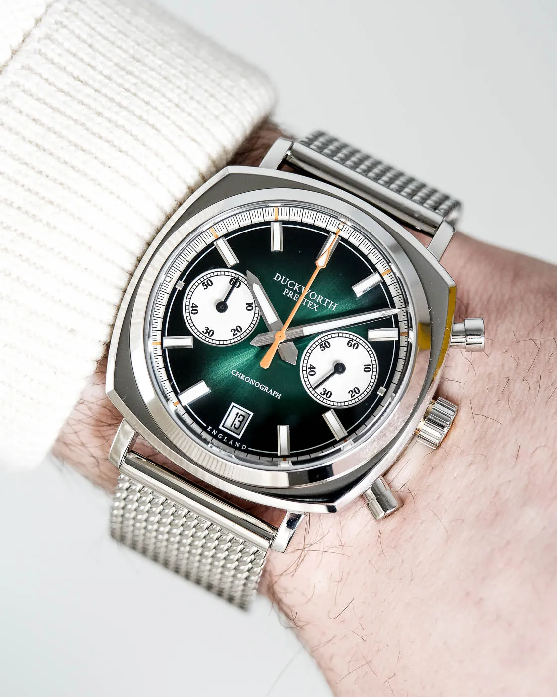 DP Watch Chronograph 42 Green Sunburst Mesh Bracelet