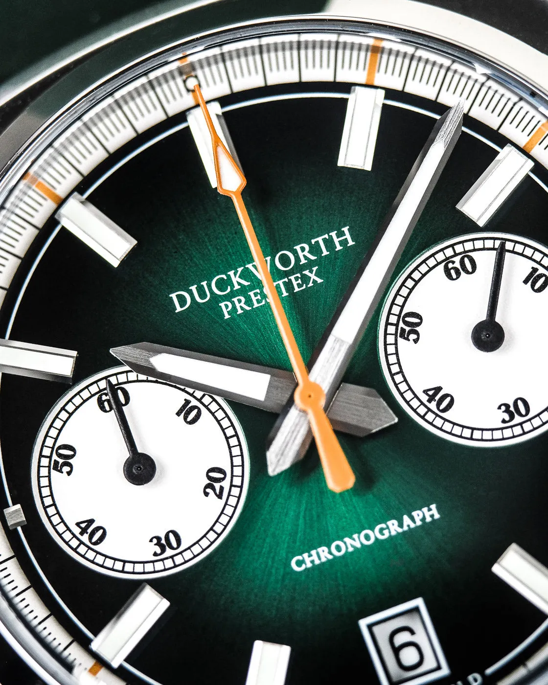 DP Watch Chronograph 42 Green Sunburst Mesh Bracelet