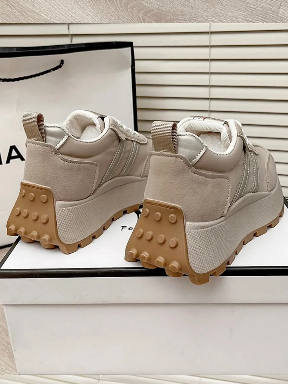Hilda solíds colors sneakers shoes