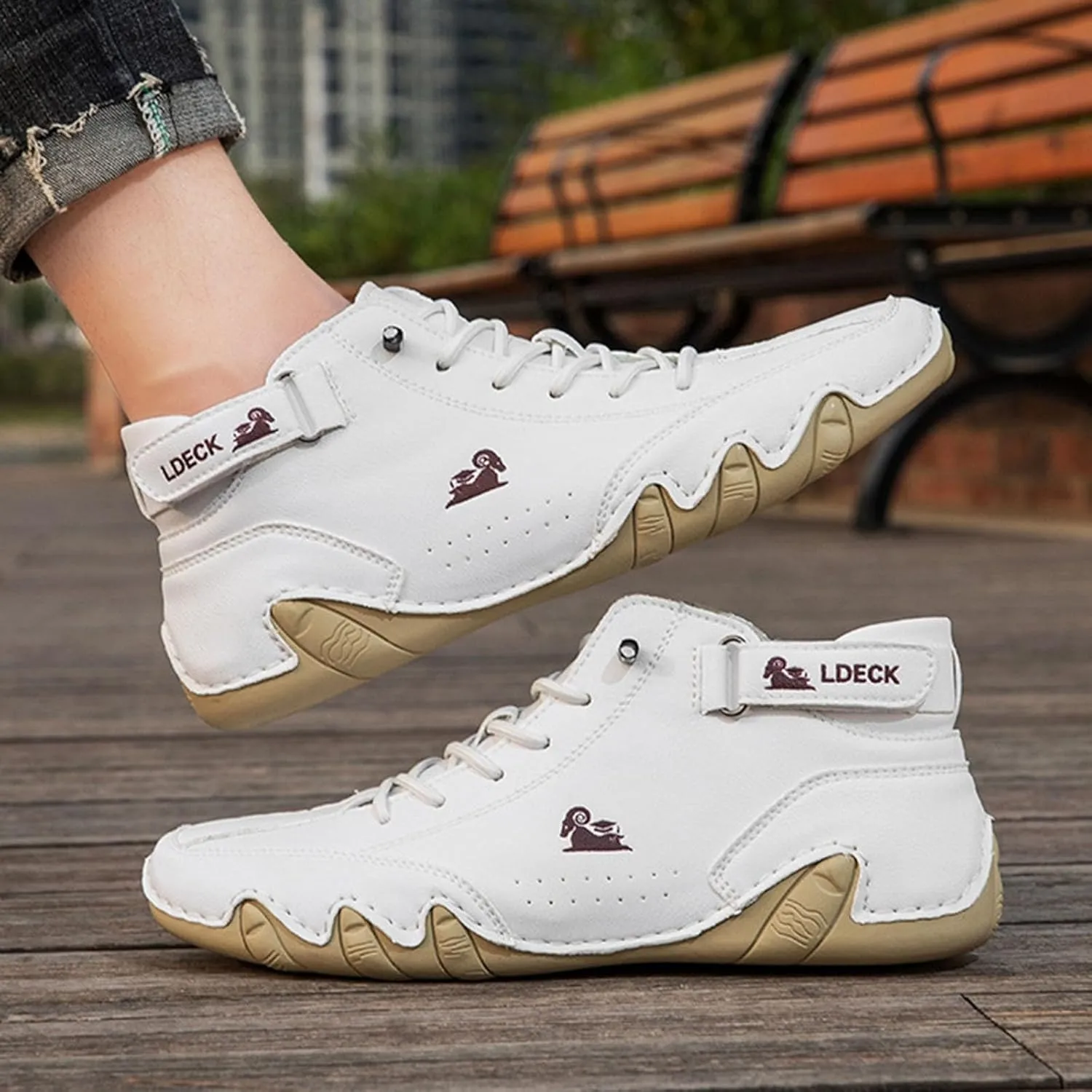 Men's Lightweight Non Slip Barefoot Shoes Breathable Casual Comfortable Walking Sneaker Casual Stretch Sneaker