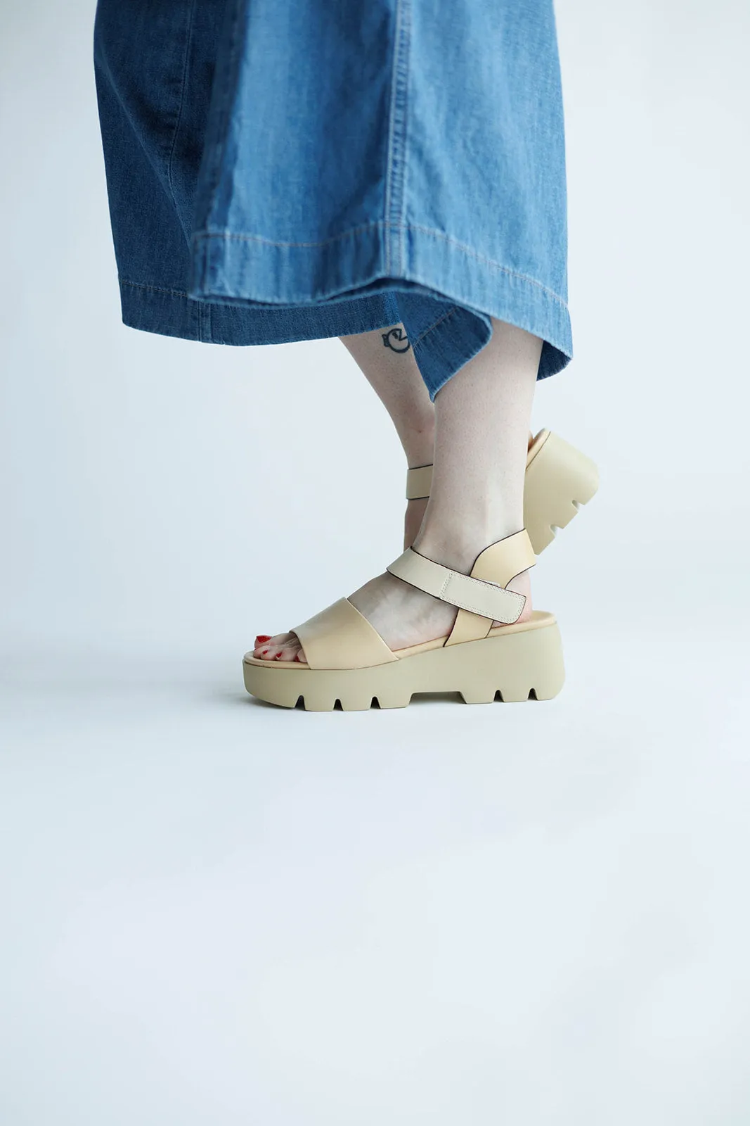 Naked Feet- Alloy