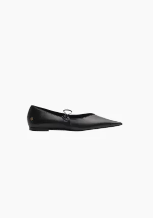 NIKKI FLATS BLACK
