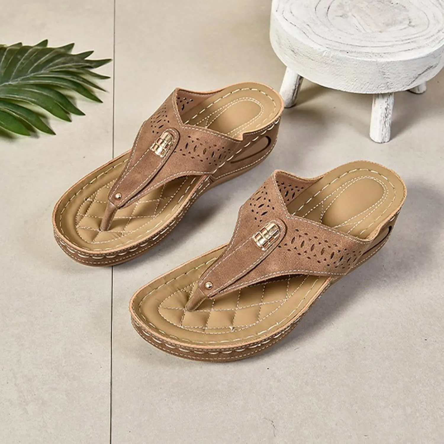 Orthopedic Sandals for Women Arch Support Non Slip Flip Flops Yoga Mat Comfortable Walking Thong Sandals with Plantar Fasciitis Beach Casual Shoes