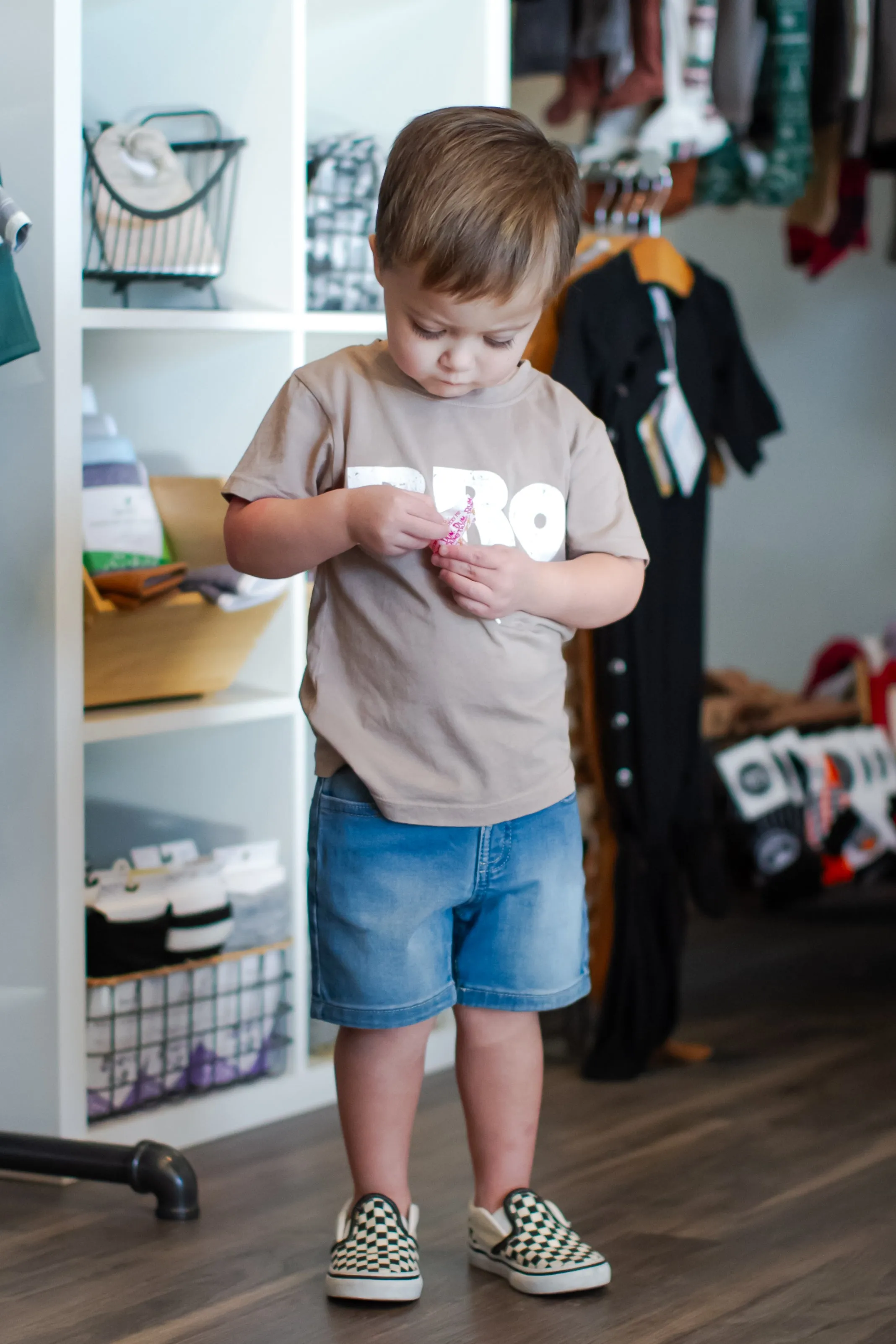 Roman & Leo - BRO Tee in Taupe