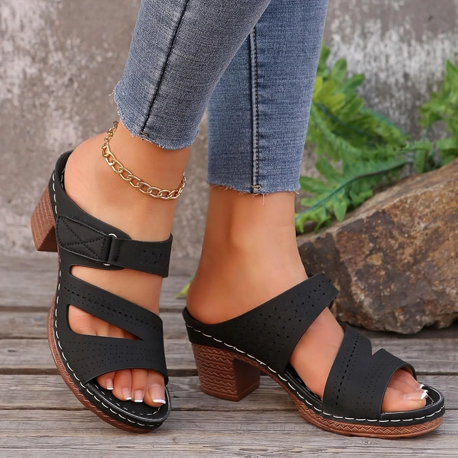 Womens Open Toe Sandals Summer Casual Non Slip Slippers Orthopedic Chunky Low Heels Open Toe Casual Summer Dressy Walking Beach Slippers Hollow Out Shoes